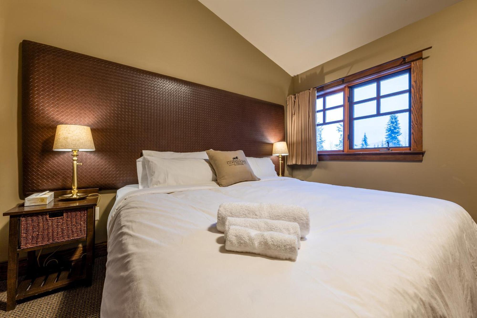 Copper Horse Lodge Golden Buitenkant foto