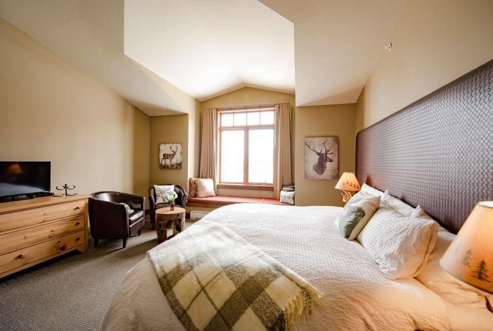 Copper Horse Lodge Golden Buitenkant foto